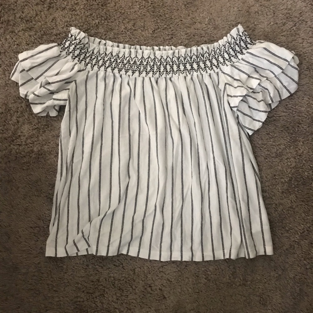 American Eagle off the shoulder top